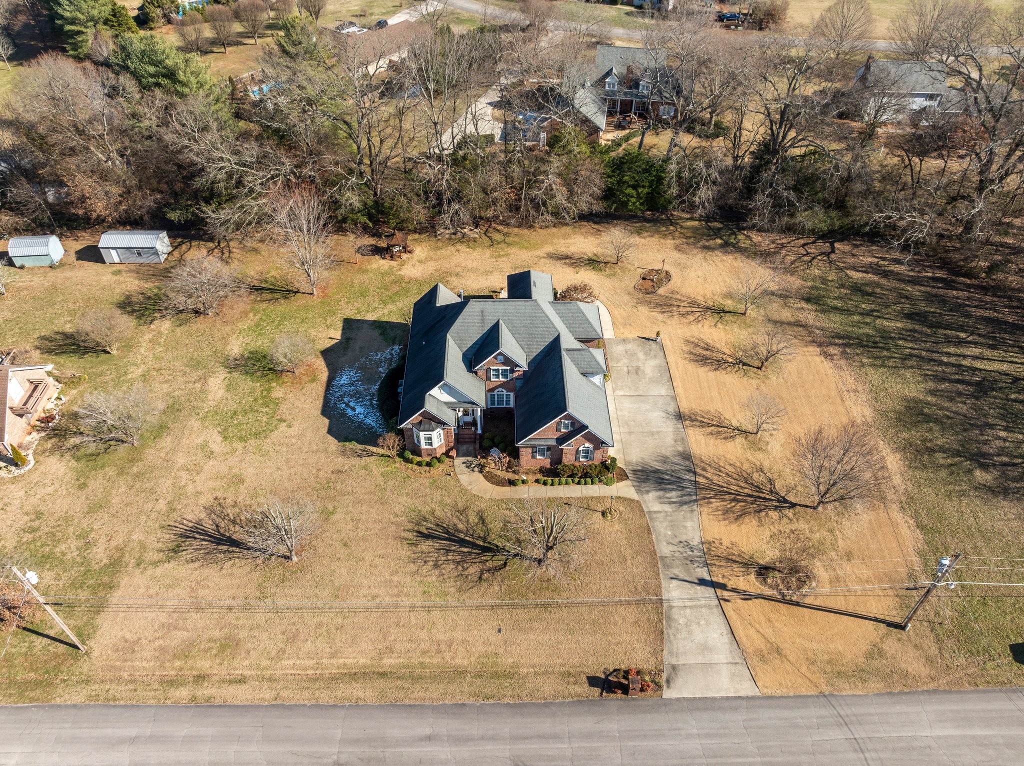 337 Pickney Road Winchester, TN 37398 - Photo 37 of 44 a view of swimming pool with a yard