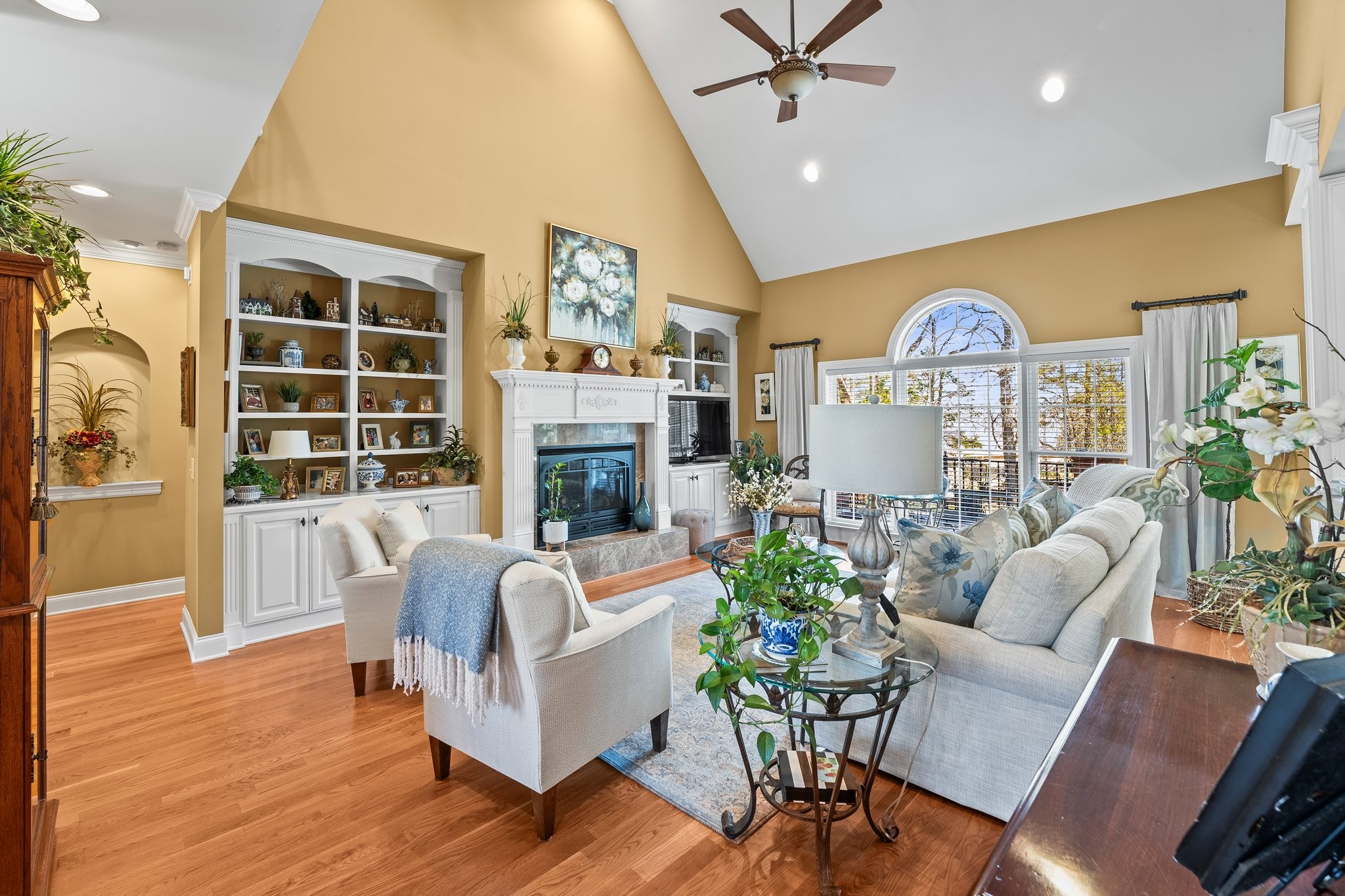 337 Pickney Road Winchester, TN 37398 - Photo 5 of 44 a living room with furniture a flat screen tv and a large window