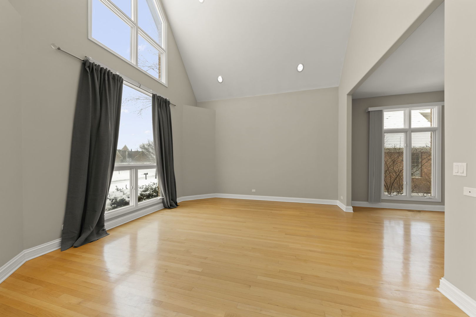 1663 Pebble Beach Way Vernon Hills, IL 60061 - Photo 3 of 40 a view of an empty room and window