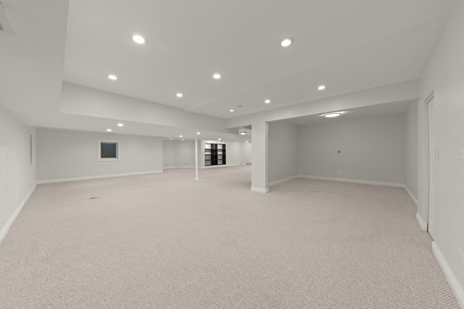 1663 Pebble Beach Way Vernon Hills, IL 60061 - Photo 36 of 40 a view of empty room