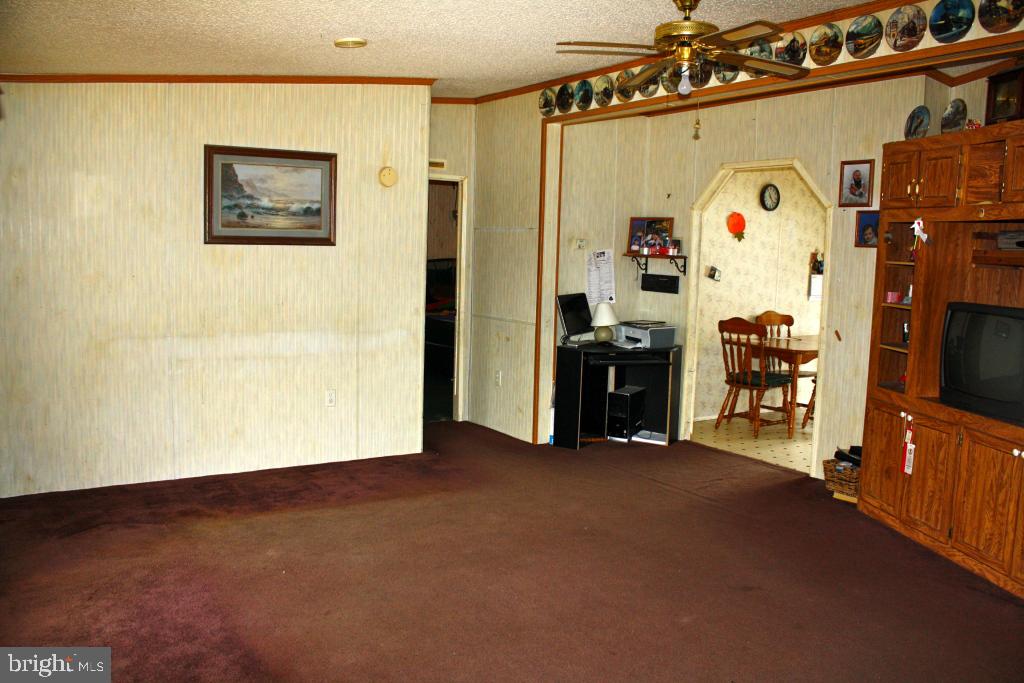 628 Springville Road New Holland, PA 17557 - Photo 2 of 9