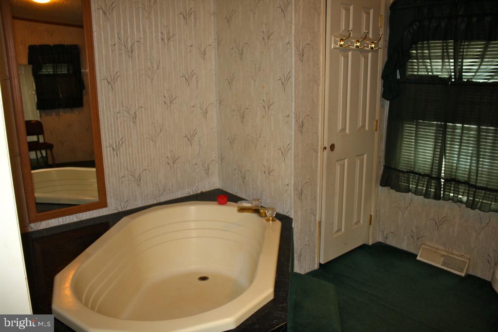628 Springville Road New Holland, PA 17557 - Photo 8 of 9
