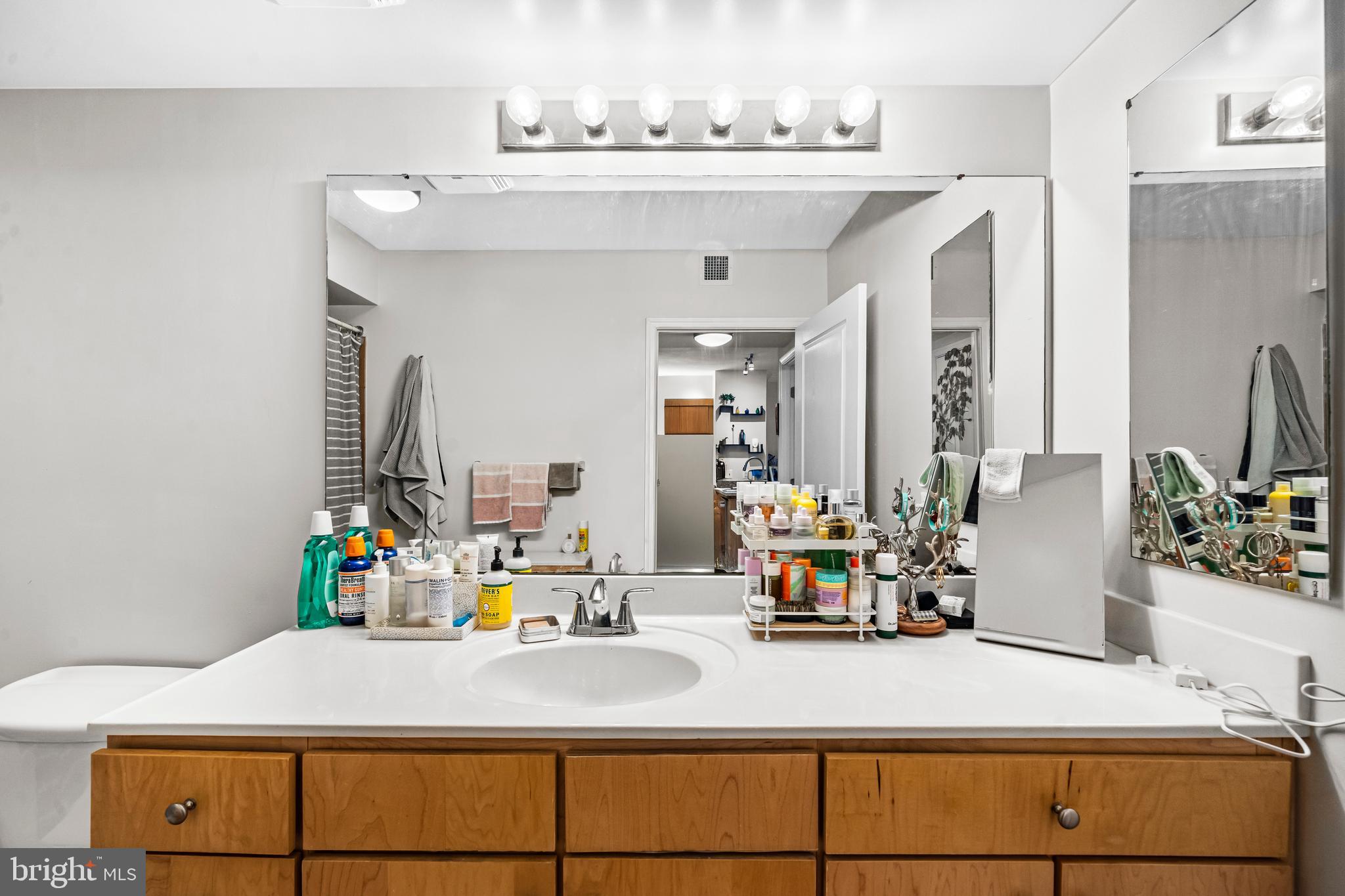 631 D Street Northwest, Unit 731 Washington, DC 20004 - Photo 25 of 81