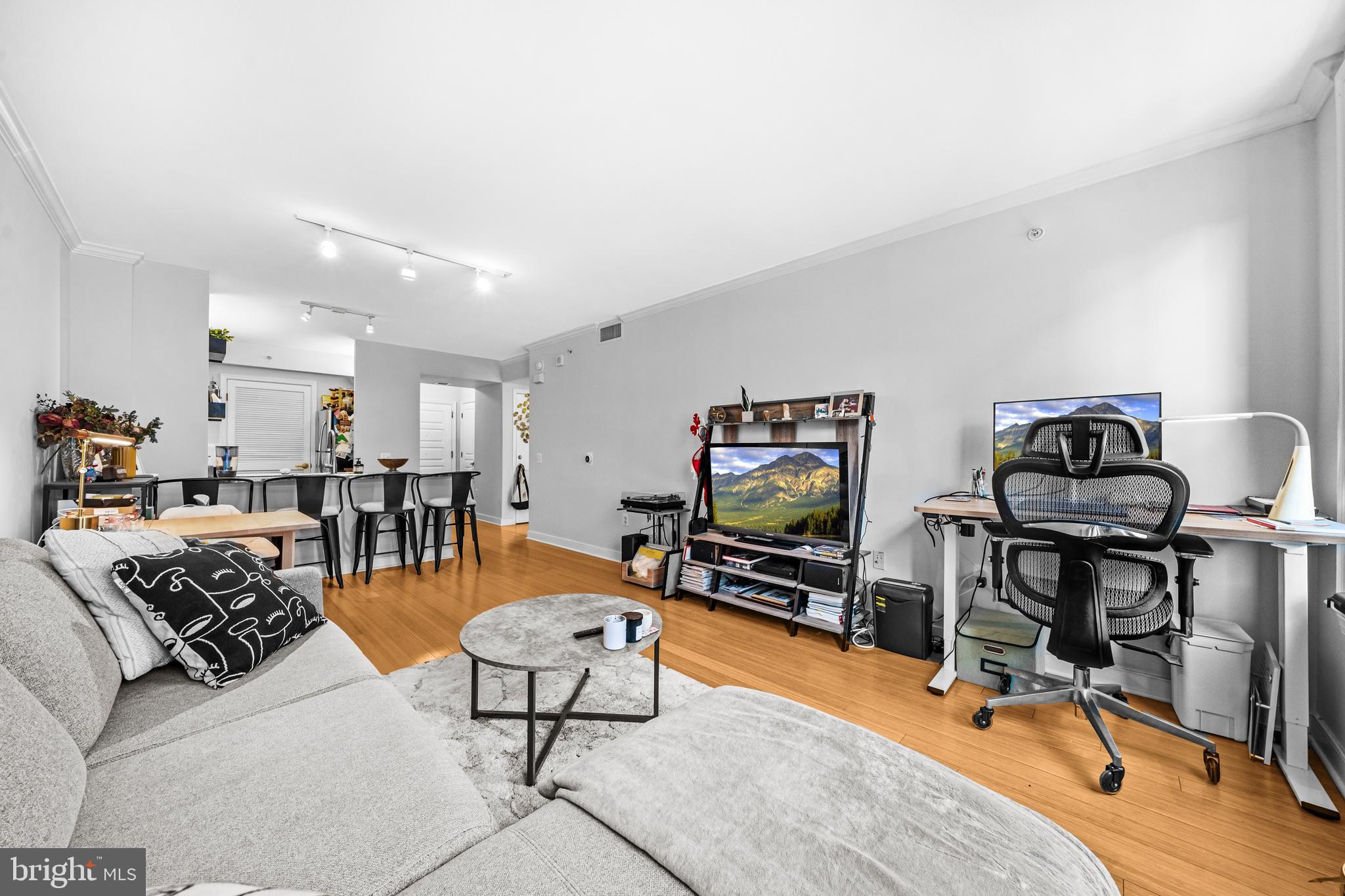 631 D Street Northwest, Unit 731 Washington, DC 20004 - Photo 6 of 81