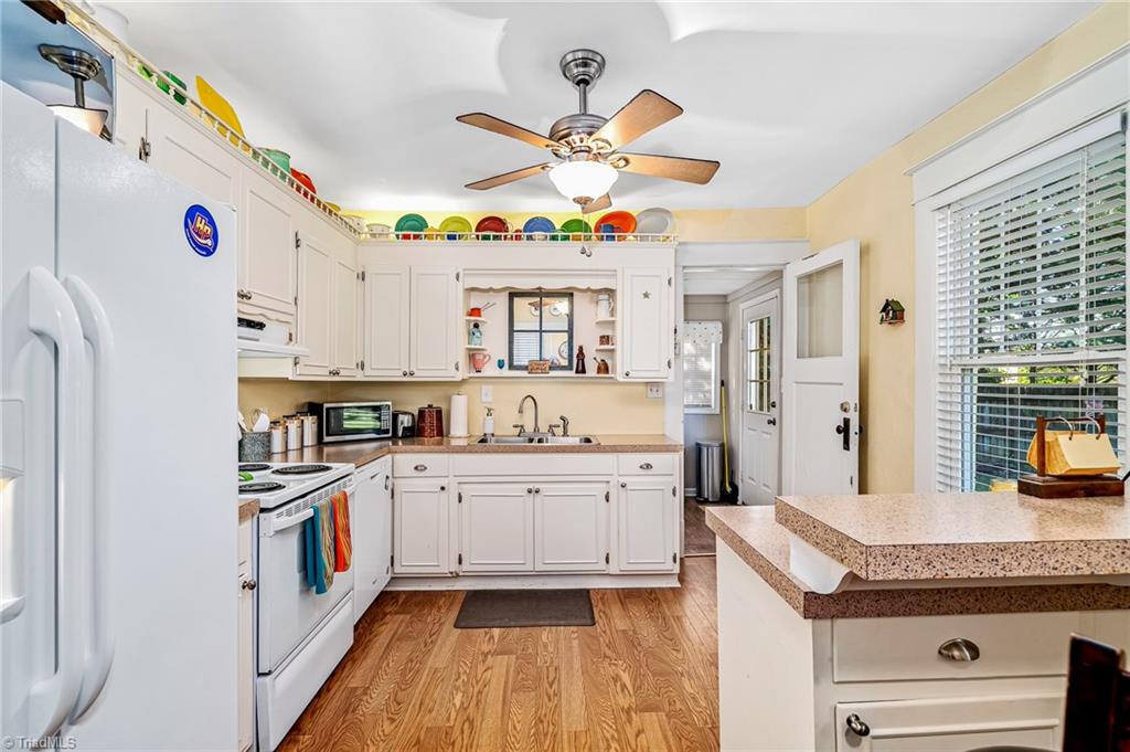 1005 Johnson Street High Point, NC 27262 - Photo 11 of 30 Gallery Image 11