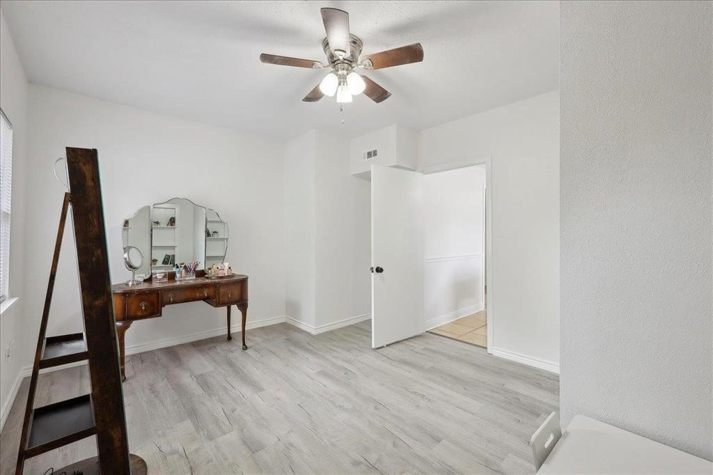 253 Hampton Lane Beaumont, TX 77707 - Photo 20 of 32