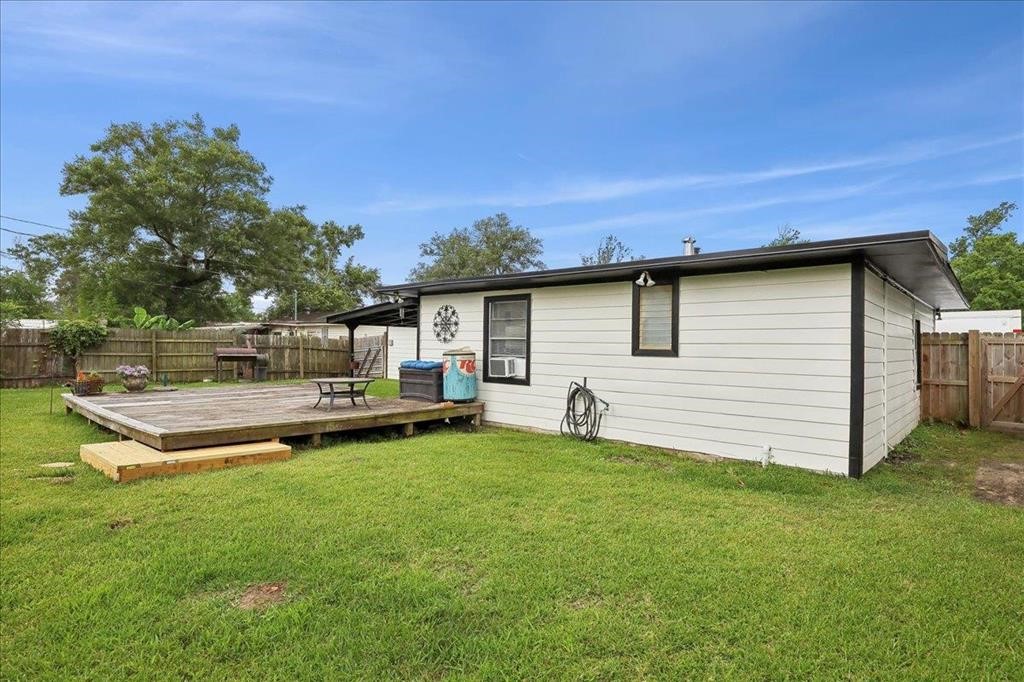 253 Hampton Lane Beaumont, TX 77707 - Photo 30 of 32