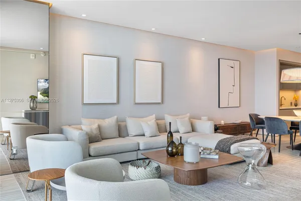 $31,500 | 18975 Collins Avenue, Unit 3802, Sunny Isles Beach, FL 33160