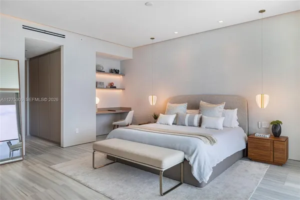 $31,500 | 18975 Collins Avenue, Unit 3802, Sunny Isles Beach, FL 33160