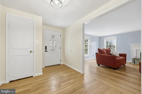 $1,375,000 | 9004 Copenhaver Drive, Potomac, MD 20854