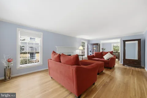 $1,375,000 | 9004 Copenhaver Drive, Potomac, MD 20854