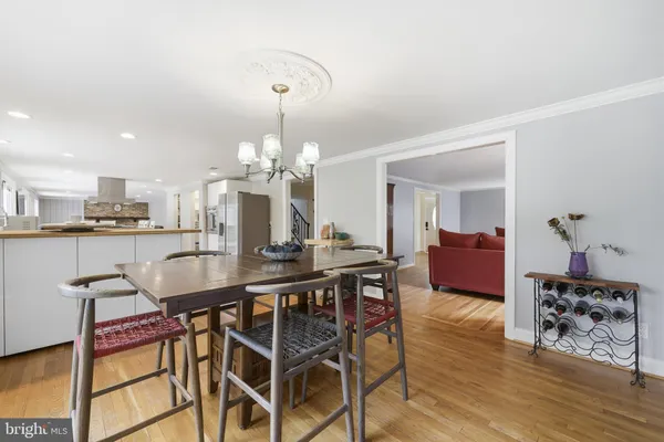 $1,375,000 | 9004 Copenhaver Drive, Potomac, MD 20854