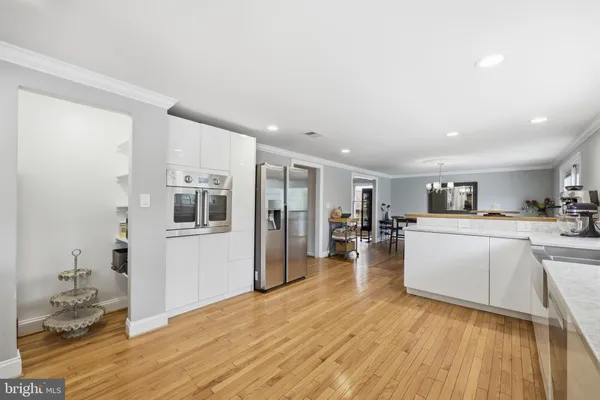 $1,375,000 | 9004 Copenhaver Drive, Potomac, MD 20854