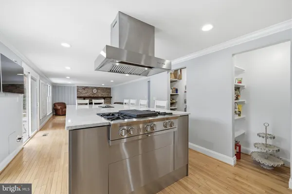 $1,375,000 | 9004 Copenhaver Drive, Potomac, MD 20854