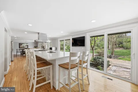 $1,375,000 | 9004 Copenhaver Drive, Potomac, MD 20854