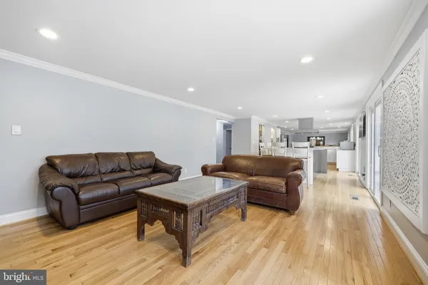 $1,375,000 | 9004 Copenhaver Drive, Potomac, MD 20854