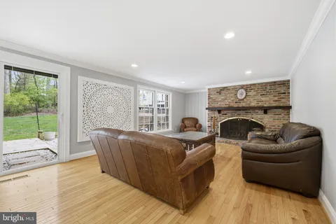 $1,375,000 | 9004 Copenhaver Drive, Potomac, MD 20854