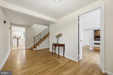 $1,375,000 | 9004 Copenhaver Drive, Potomac, MD 20854