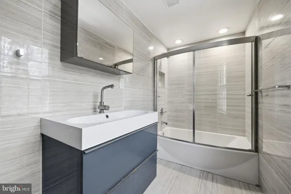 $1,375,000 | 9004 Copenhaver Drive, Potomac, MD 20854