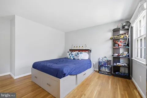 $1,375,000 | 9004 Copenhaver Drive, Potomac, MD 20854