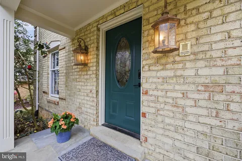 $1,375,000 | 9004 Copenhaver Drive, Potomac, MD 20854