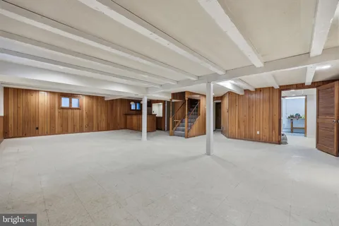 $1,375,000 | 9004 Copenhaver Drive, Potomac, MD 20854