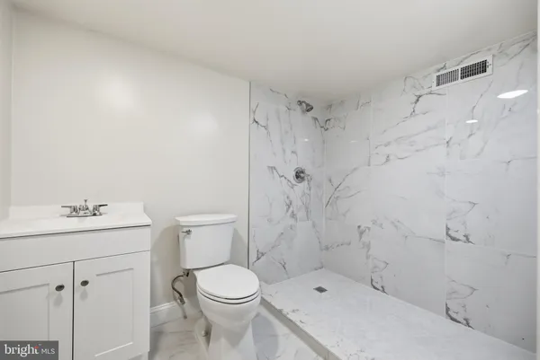 $1,375,000 | 9004 Copenhaver Drive, Potomac, MD 20854