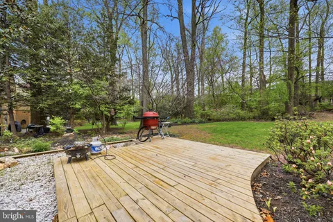 $1,375,000 | 9004 Copenhaver Drive, Potomac, MD 20854