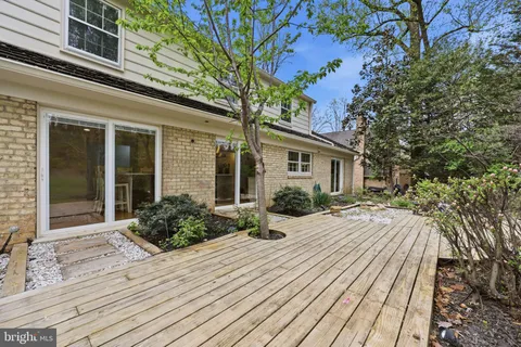 $1,375,000 | 9004 Copenhaver Drive, Potomac, MD 20854