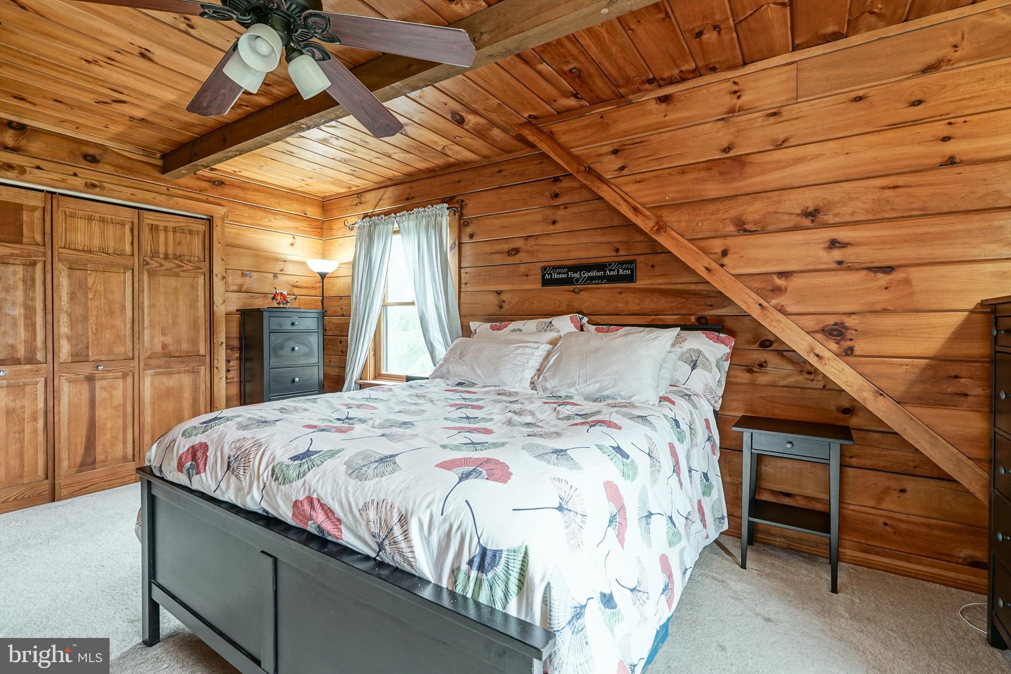 44 Telegraph Road Bridgeton, NJ 08302 - Photo 13 of 38 Master Bedroom w/ Vaulted Ceilings