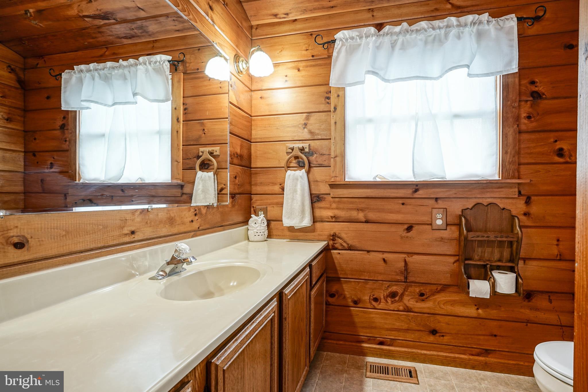 44 Telegraph Road Bridgeton, NJ 08302 - Photo 17 of 38 Master Bath