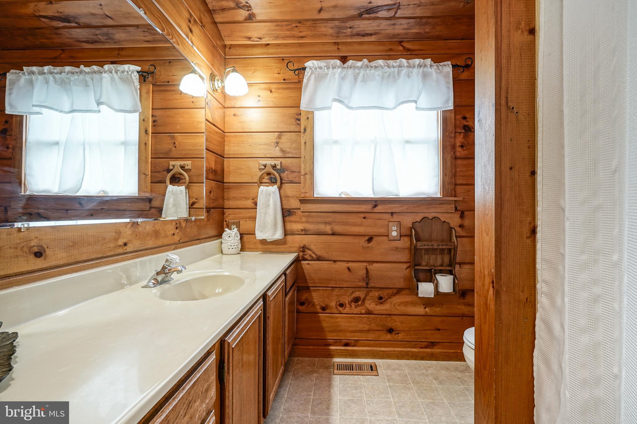 44 Telegraph Road Bridgeton, NJ 08302 - Photo 18 of 38 Master Bath