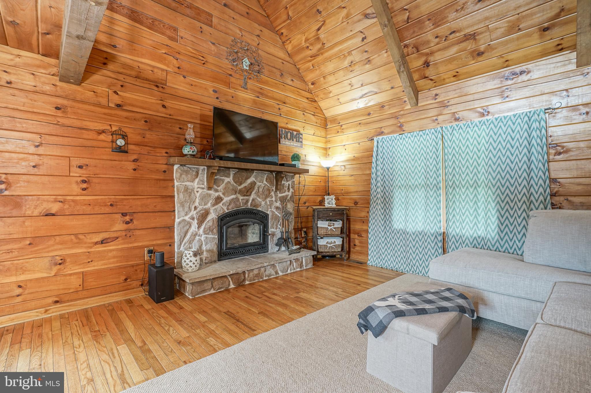 44 Telegraph Road Bridgeton, NJ 08302 - Photo 7 of 38 Living Room