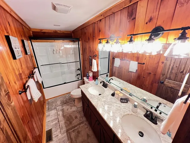 $525,000 | 450 Mull Valley Road, Morganton, GA 30560