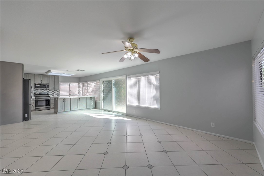 4810 Summerhill Road Las Vegas, NV 89121 - Photo 13 of 36 Gallery Image 13