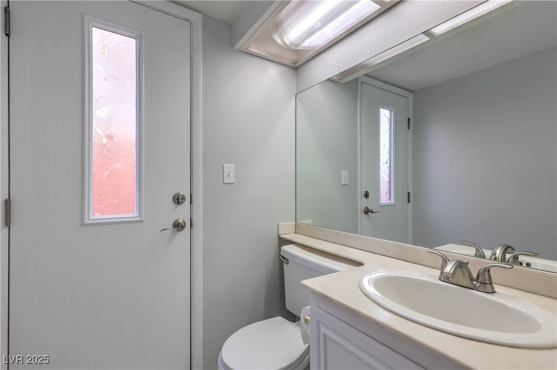 4810 Summerhill Road Las Vegas, NV 89121 - Photo 15 of 36 Gallery Image 15