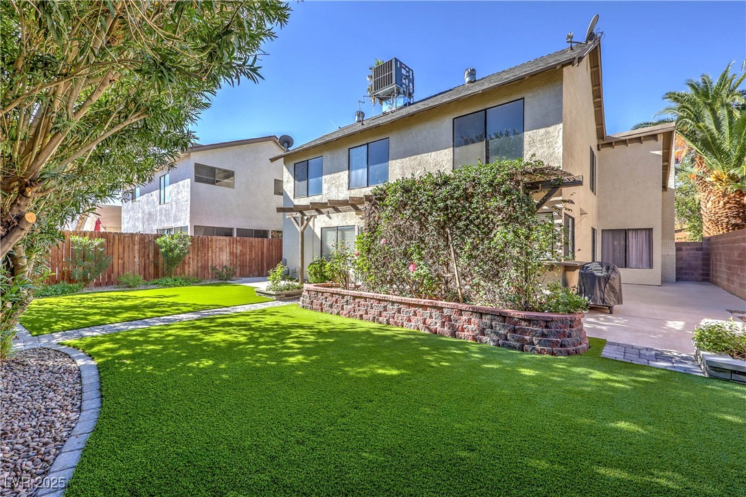 4810 Summerhill Road Las Vegas, NV 89121 - Photo 29 of 36 Gallery Image 29