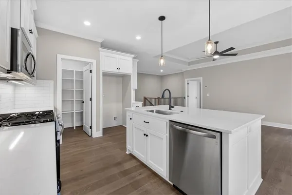 $525,800 | 24966 West 94th Place, Lenexa, KS 66227