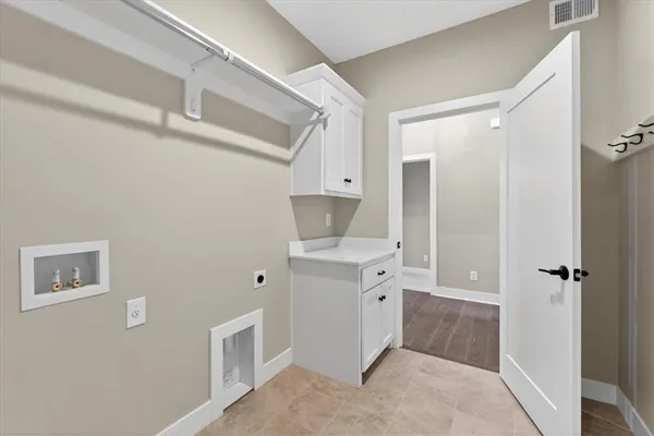 $525,800 | 24966 West 94th Place, Lenexa, KS 66227