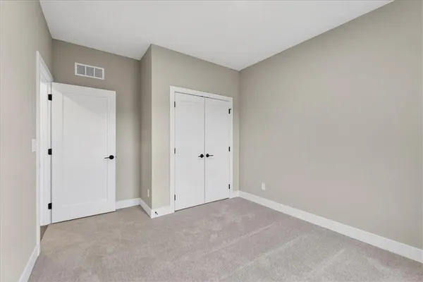 $525,800 | 24966 West 94th Place, Lenexa, KS 66227