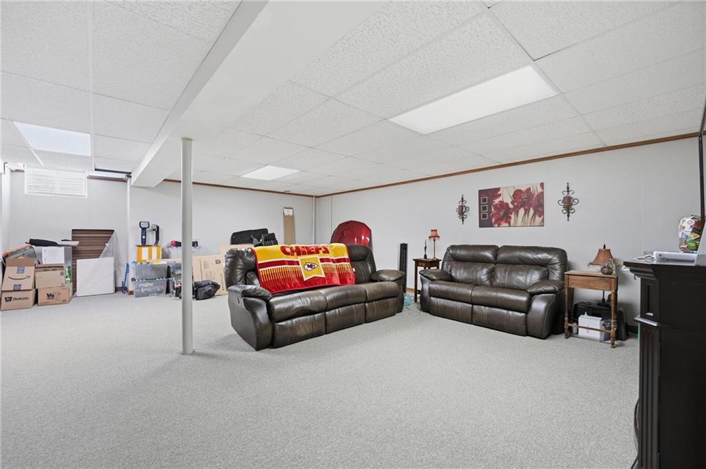 820 Southwest Benjamin Circle Lee's Summit, MO 64081 - Photo 25 of 37