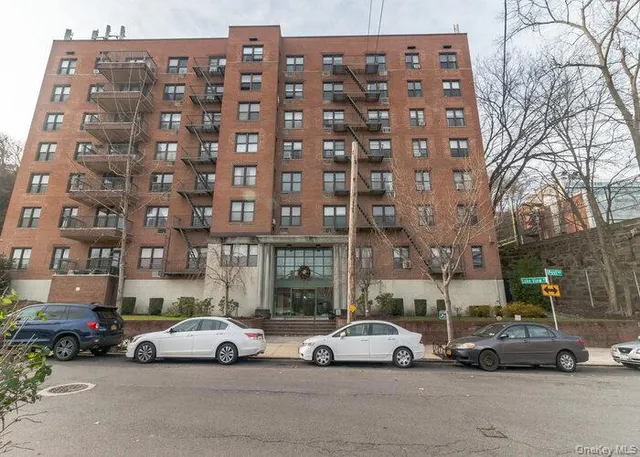 $95,000 | 5235 Post Road, Unit 1B | Fieldston