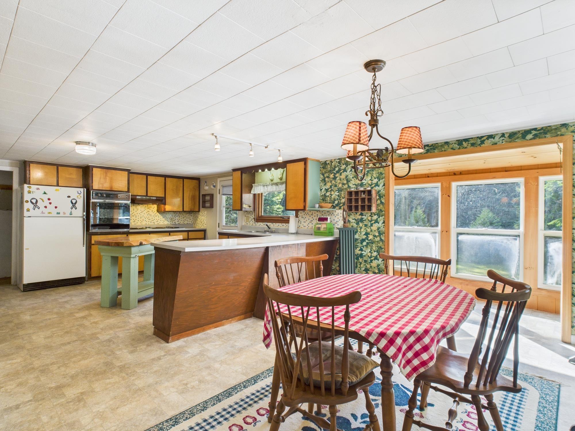 4781 Highway 114 Canaan, VT 05903 - Photo 16 of 60