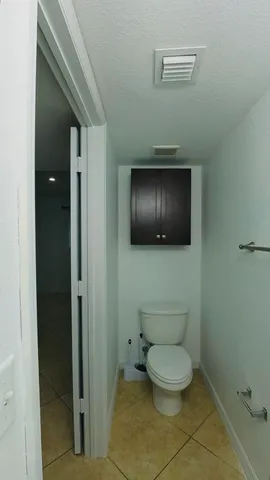 $3,450 | 1000 Palm Trail, Unit 6, Delray Beach, FL 33483