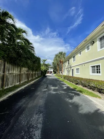 $3,450 | 1000 Palm Trail, Unit 6, Delray Beach, FL 33483