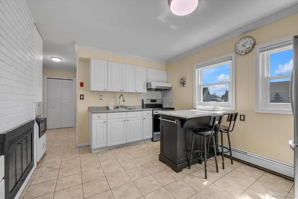 $699,000 | 29 Cutter Lane, Levittown, NY 11756