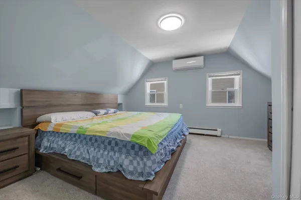 $699,000 | 29 Cutter Lane, Levittown, NY 11756