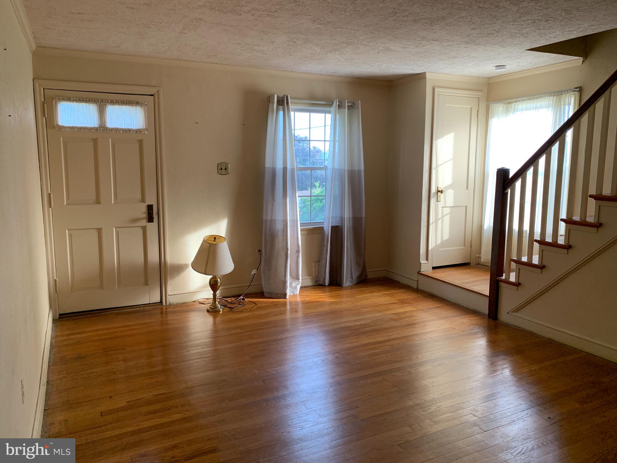 586 Hillcrest Road York, PA 17403 - Photo 10 of 19 Gallery Image 10