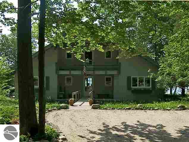 8514 South Dunns Farm Road Maple City, MI 49664 - Photo 10 of 25 1736313-9.JPG