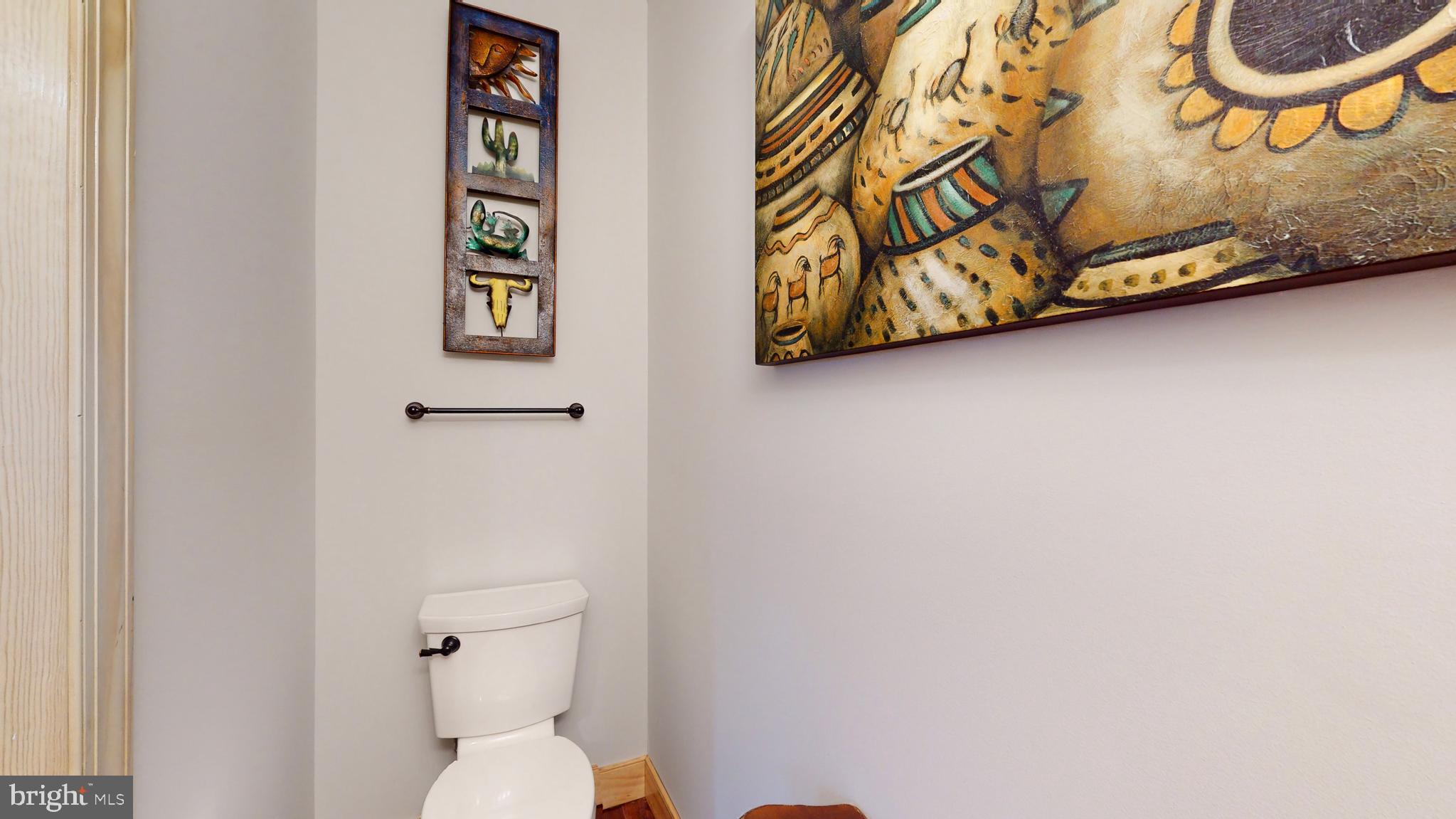 901 Crum Creek Road Springfield, PA 19064 - Photo 22 of 115 Main level powder room.